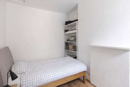 Mixed-Use Freehold Property – 135 King's Cross Road, WC1X 9BJ, Image 8