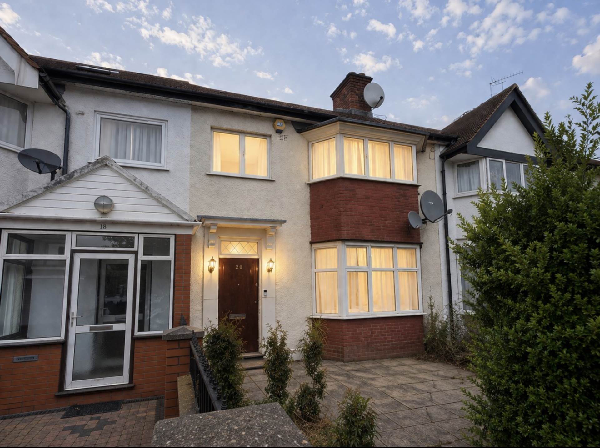 Allan Way, Acton, Image 1