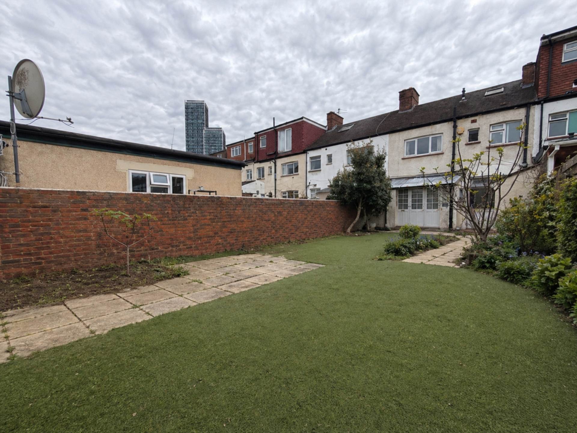 Allan Way, Acton, Image 26