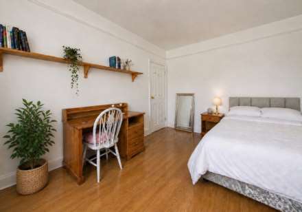 Allan Way, Acton, Image 19
