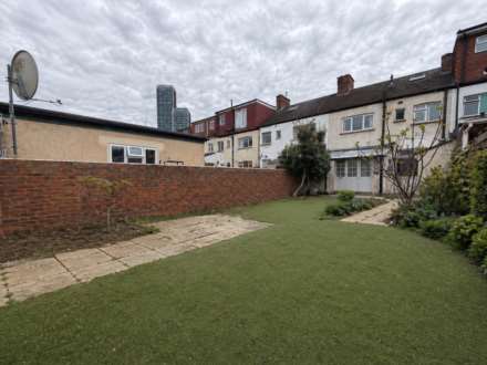 Allan Way, Acton, Image 26