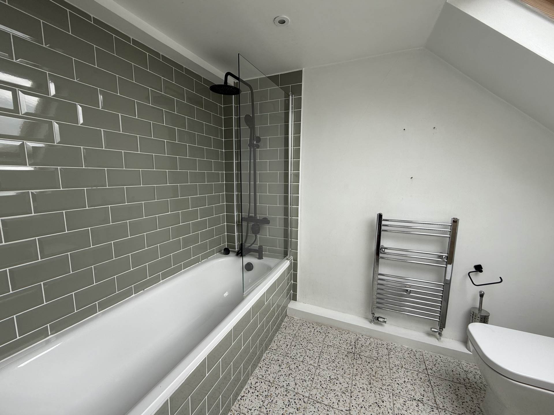 Gordon Road, London, Image 6
