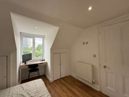 Gordon Road, London, Image 3
