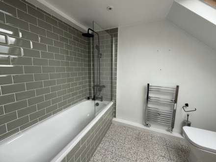 Gordon Road, London, Image 6