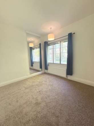 Hill Court, Hanger Lane W5, Image 3