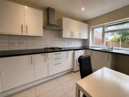Twyford Abbey Road, London , NW10, Image 4