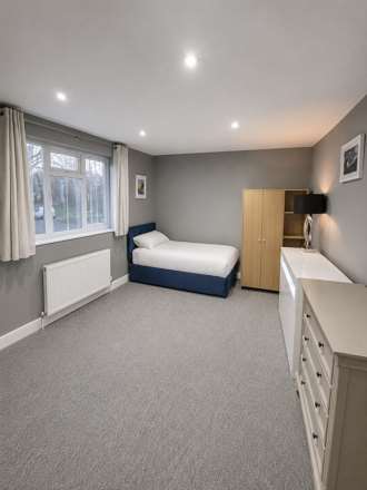 Property For Rent  Rushdene Cl, Northolt