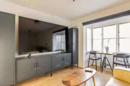 Anderson Close, Acton ,W3, Image 3