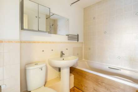 Anderson Close, Acton ,W3, Image 8