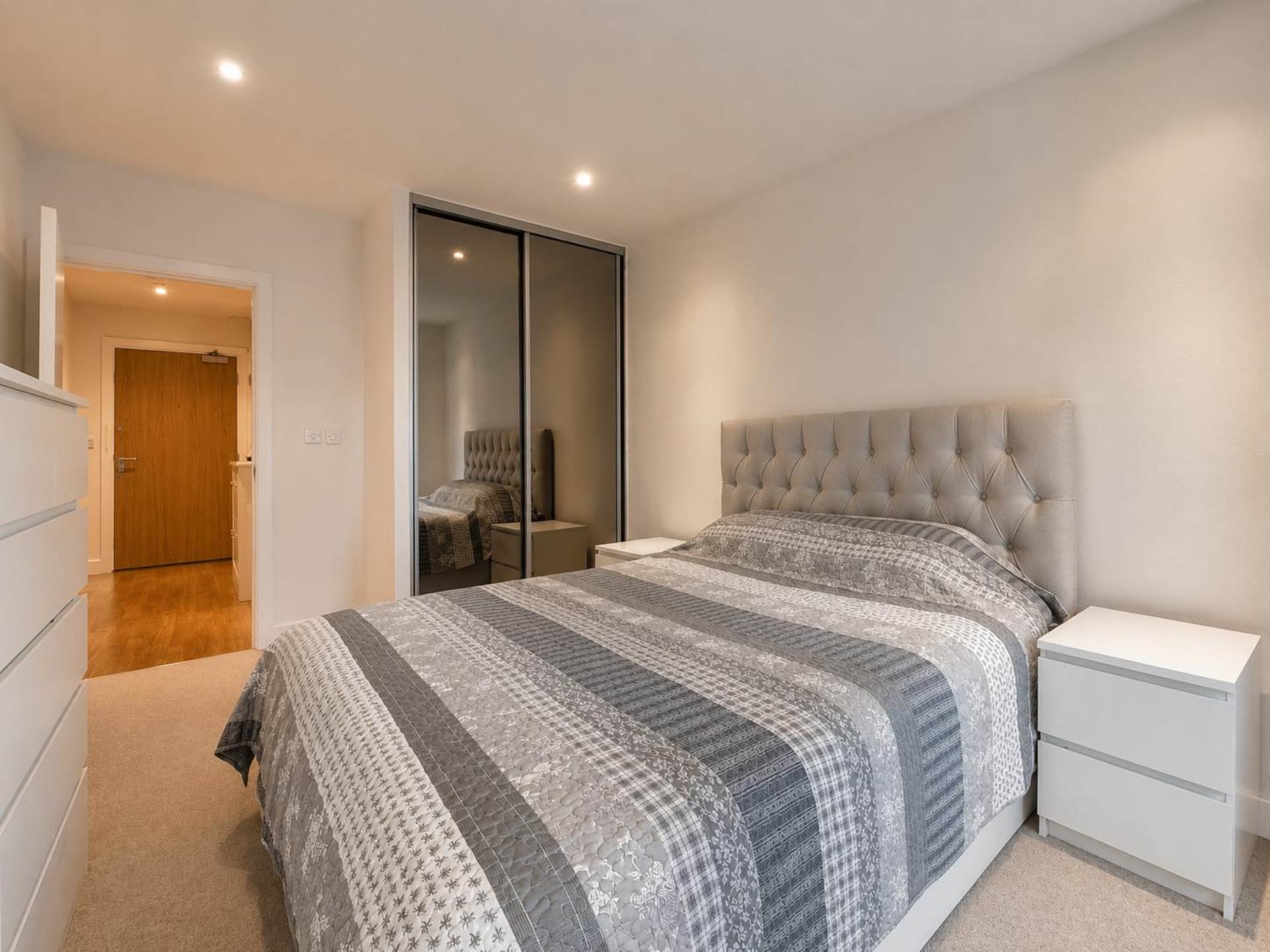 Aylesbury House  Hatton Road, Wembley  HA0 1QW, Image 8