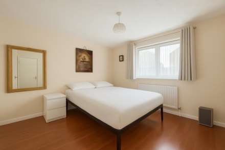 Abbeyfields Close, West Twyford, Image 1