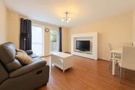 Abbeyfields Close, West Twyford, Image 2