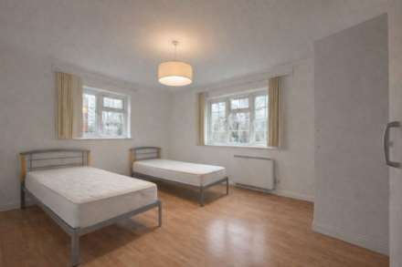 Bispham Road, West Twyford, Image 3