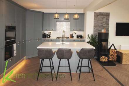 Verdure Avenue, Heaton, Image 2