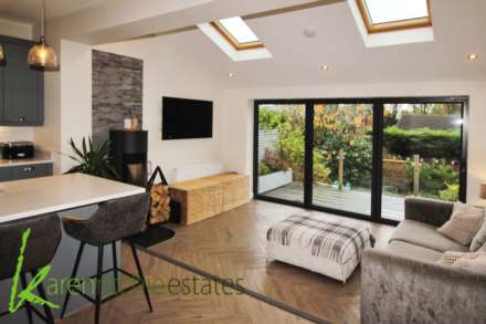 Verdure Avenue, Heaton, Image 3