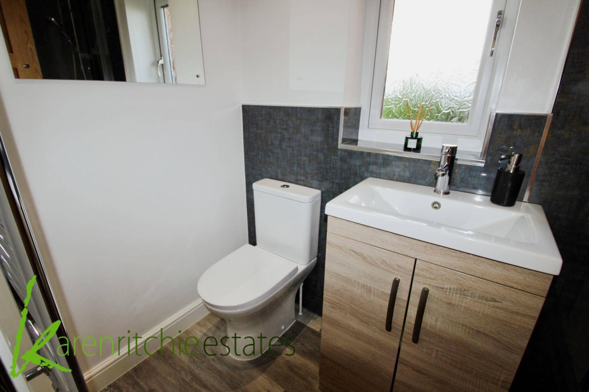 Waterslea Drive, Heaton BL1 5FJ, Image 11