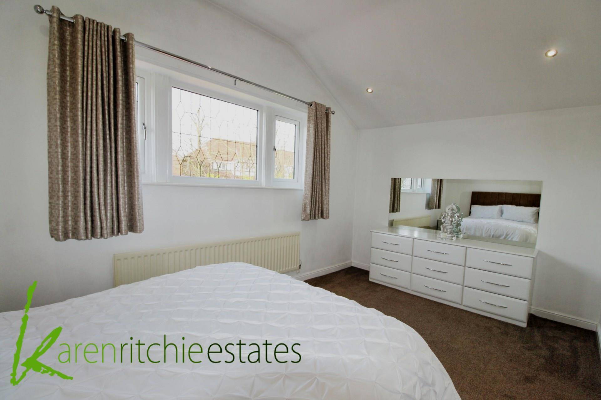 Waterslea Drive, Heaton BL1 5FJ, Image 14