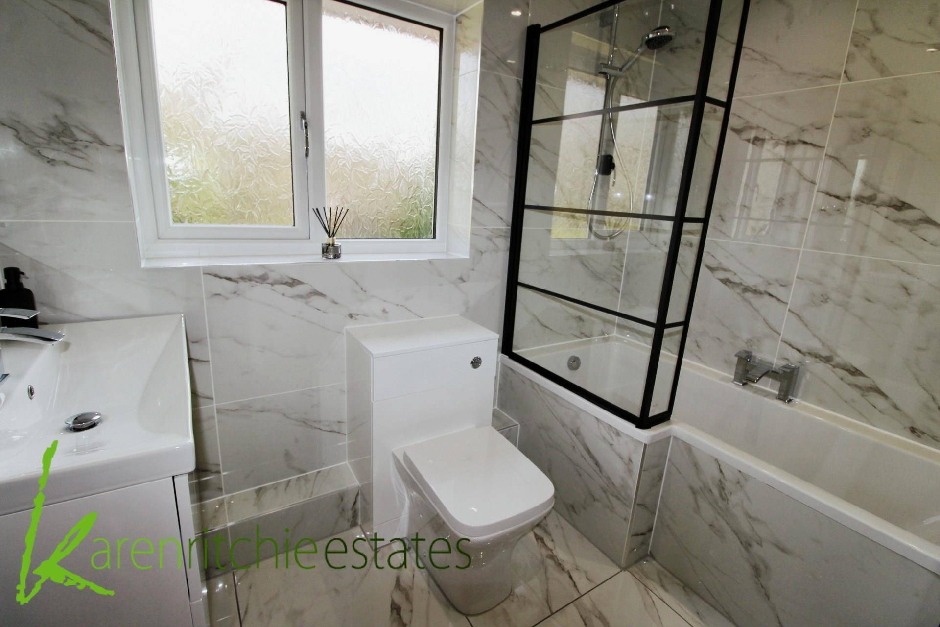 Waterslea Drive, Heaton BL1 5FJ, Image 28