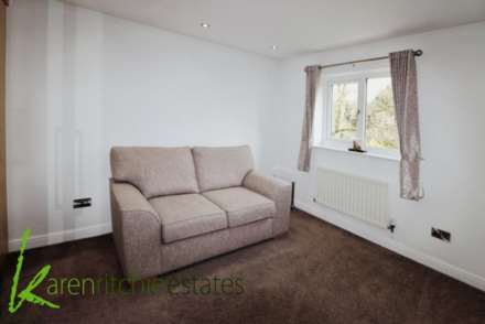 Waterslea Drive, Heaton BL1 5FJ, Image 18