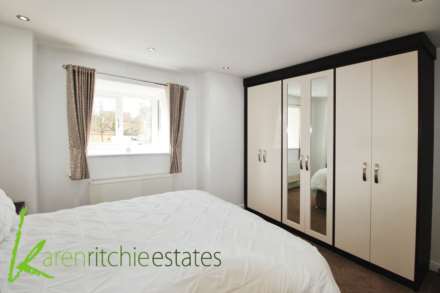Waterslea Drive, Heaton BL1 5FJ, Image 20