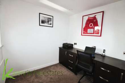 Waterslea Drive, Heaton BL1 5FJ, Image 23