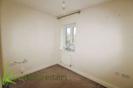 Burlington Drive, Heaton, Image 11