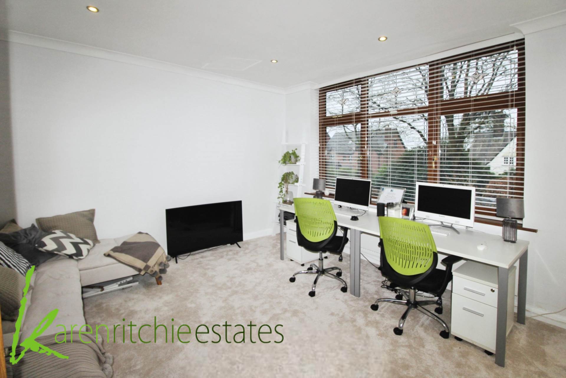 Oakwood Drive, Heaton, Image 11
