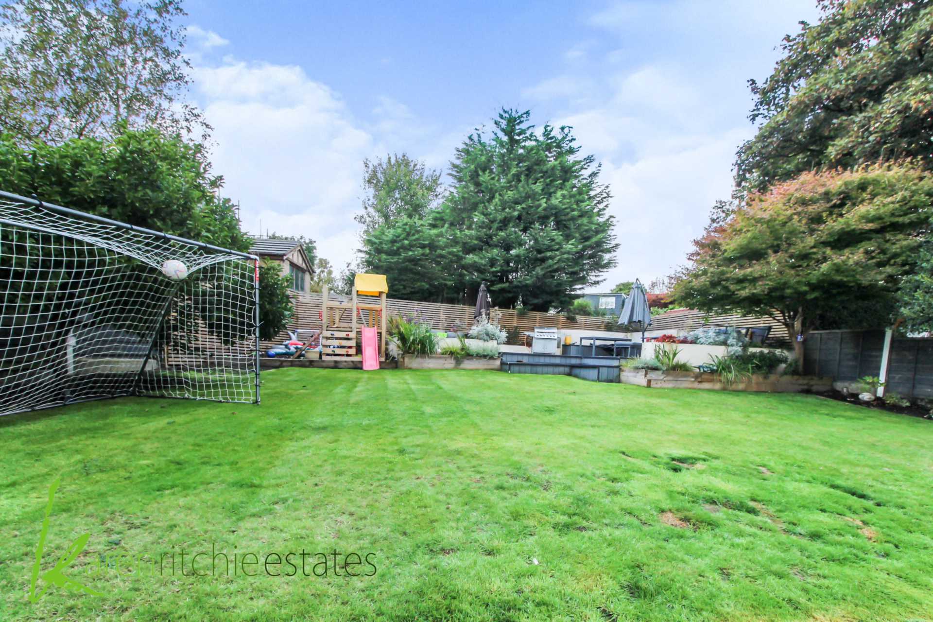 Oakwood Drive, Heaton, Image 24