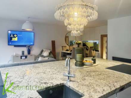 Oakwood Drive, Heaton, Image 5