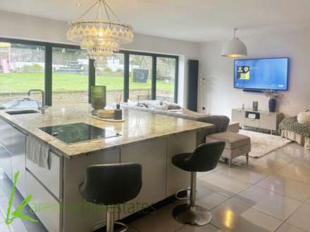 Oakwood Drive, Heaton, Image 6