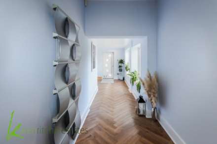 Oakwood Drive, Heaton, Image 9
