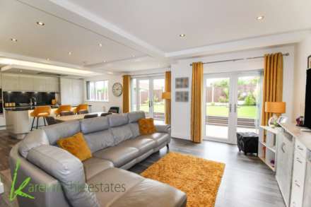 Sandray Close, Ladybridge, BL3, Image 5