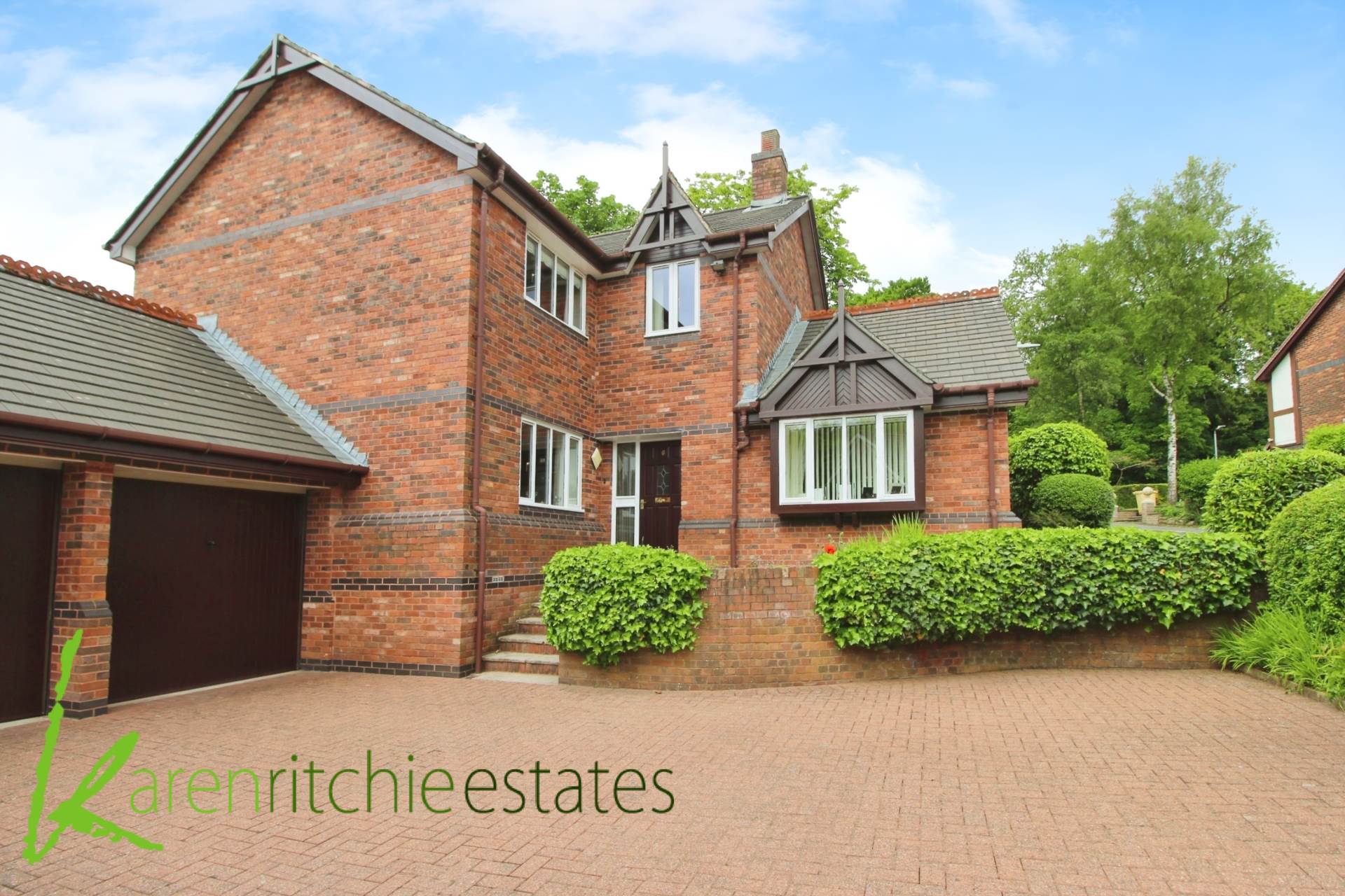 Ravenswood, Heaton, Bolton BL1, Image 1