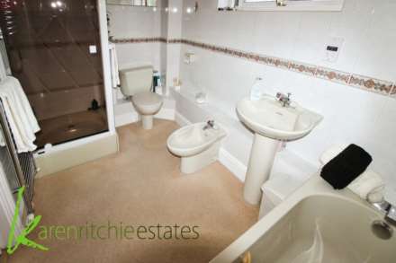 Ravenswood, Heaton, Bolton BL1, Image 15