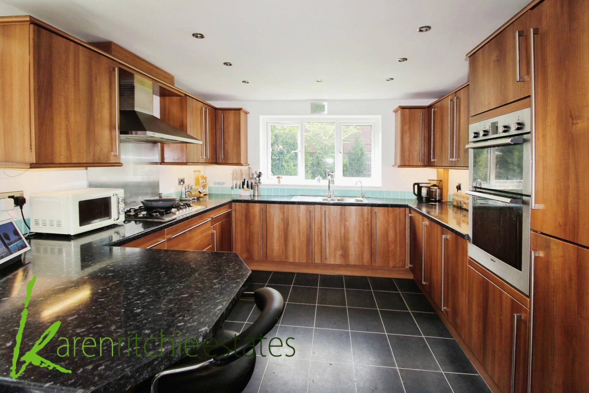 Whitland Avenue, Heaton, Image 3