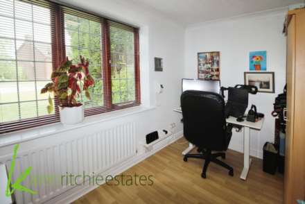 Whitland Avenue, Heaton, Image 5