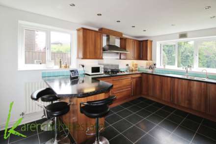 Whitland Avenue, Heaton, Image 6