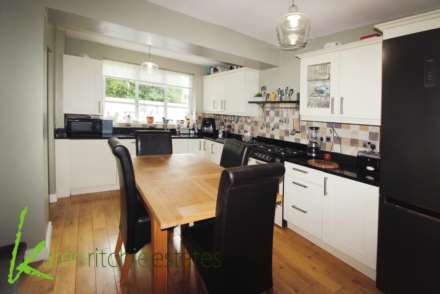 Elliott Street, Halliwell, Image 3