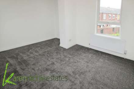 Whitecroft Road, Heaton, Image 11