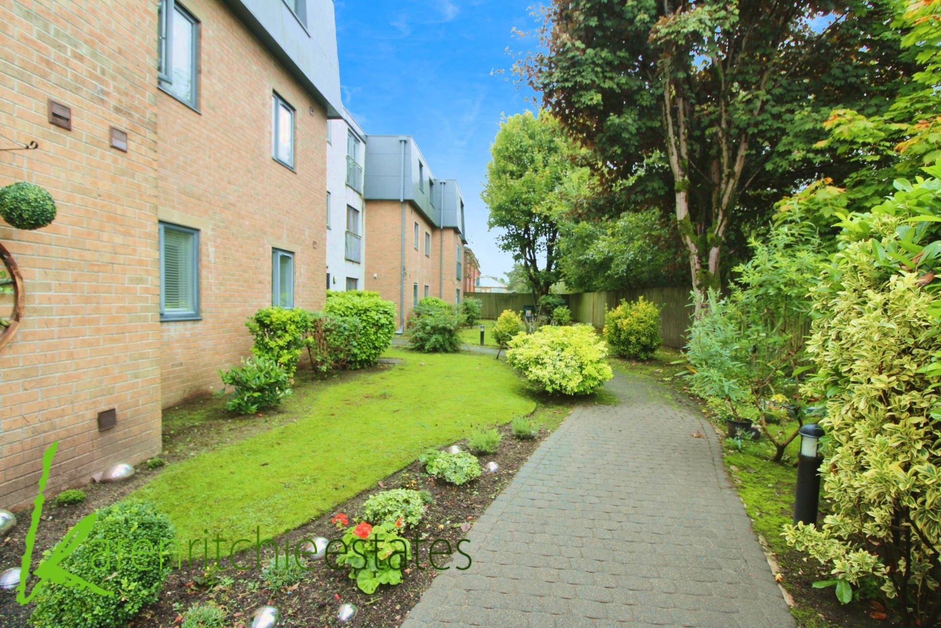 Grosvenor Gardens, Bolton, Image 13