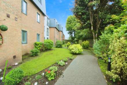 Grosvenor Gardens, Bolton, Image 13