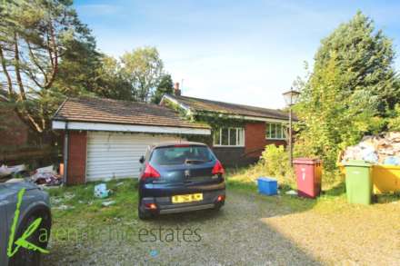 4 Bedroom Bungalow, Old Links Close, Bolton