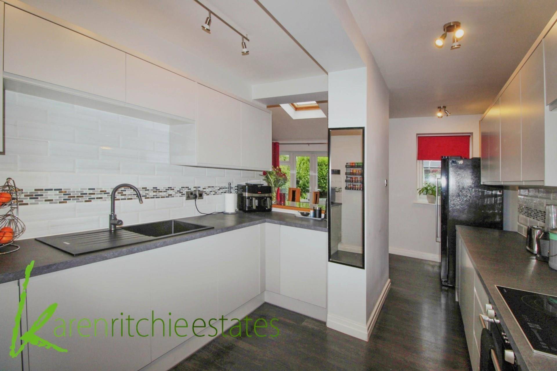 Leighton Avenue, Heaton, Image 2