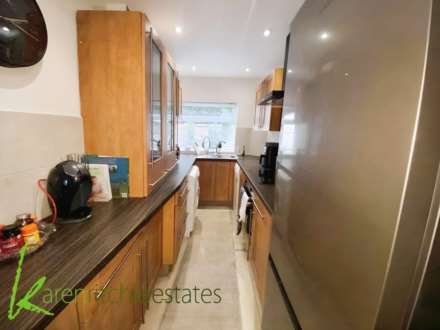 Heaton Road, Lostock, Image 4