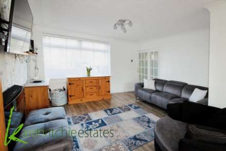 Barnston Close, Astley Bridge, Image 4