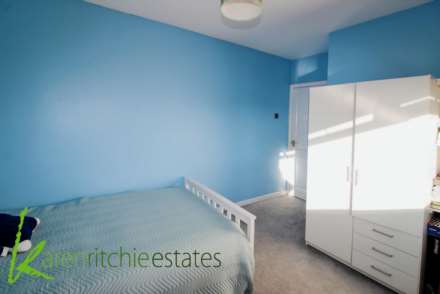 Barnston Close, Astley Bridge, Image 8