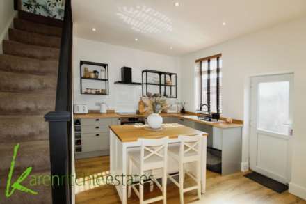Third Avenue, Heaton, Image 3