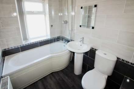 Moss Lane, Bolton, Image 11