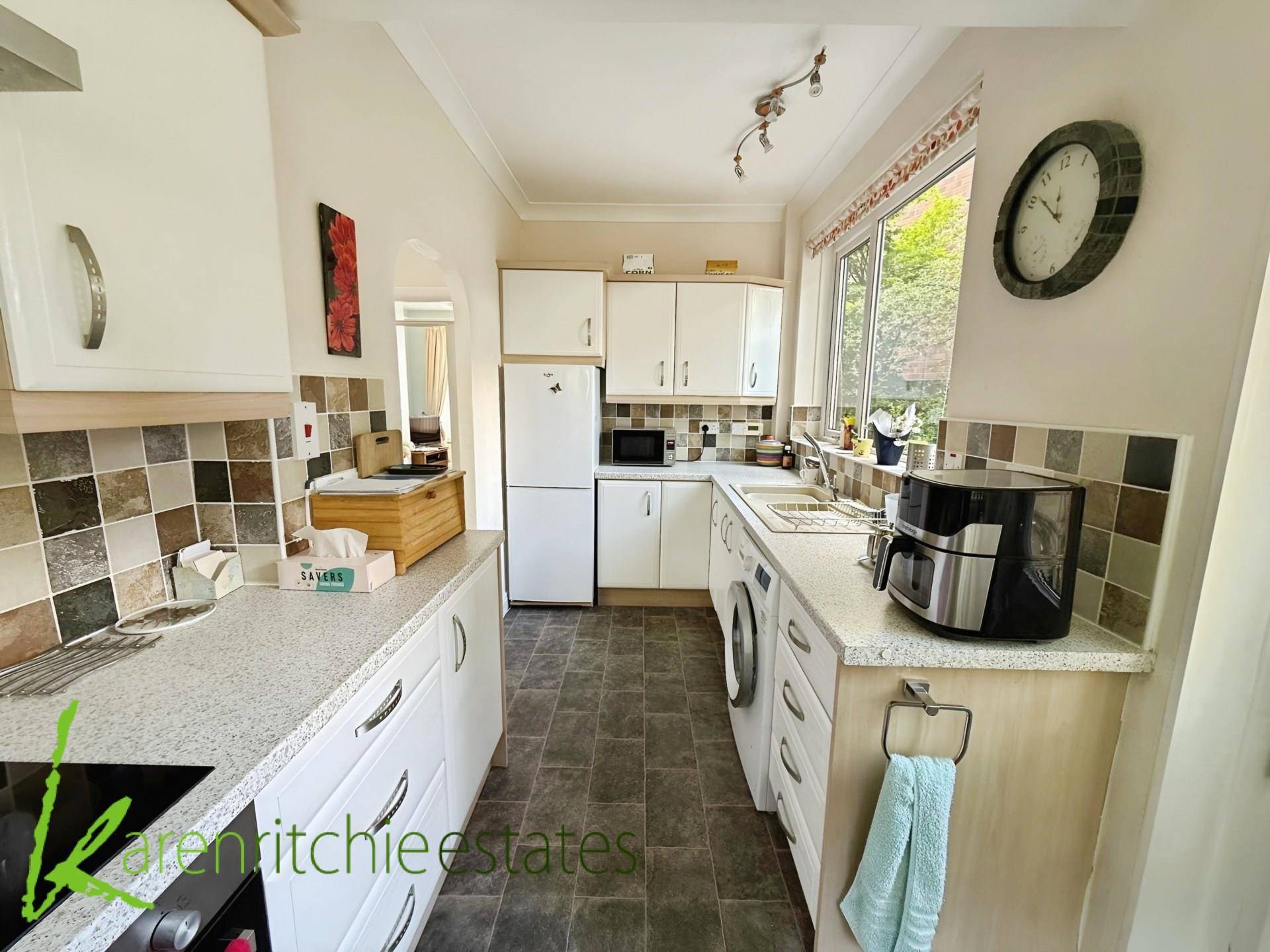 Bracondale Avenue, Bolton, Image 5