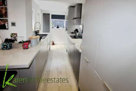 Tudor Avenue, Bolton, Image 5